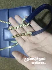  16 Salvatore Ferragamo bag made of soft leather, made in Italy  حقيبة سلفاتوري فيراغامو مصنوعة من الجلد