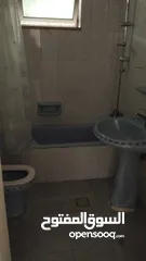  8 شقة فارغة للايجار