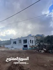  4 بسم الله الرحمن الرحيم  750 متر في اجمل مناطق ام رمانه