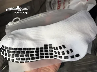  8 جرابات سيلكون
