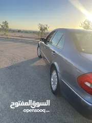  8 Mercedes E200 2004 Elegance blue