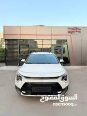  1 كيا نيرو هايبرد مع فتحة سقف Kia_Niro_Hybrid