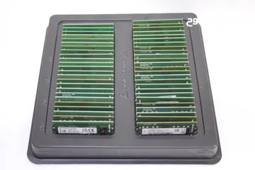  2 رامات سامسونج أصلي جديد في باكيته كمية للبيع DDR3 4GB