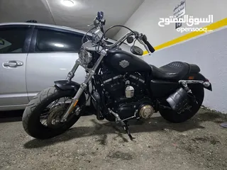  4 Harley Davidson Sportster Custom XL 1200