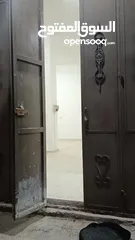  8 مخازن للايجار 140 متر 3فاز