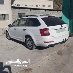  2 سكودا ستيشن 2015