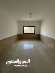  3 شقة للبيع او للبدل علي سيارة