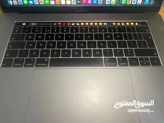  2 MacBook Pro (15-inch, 2019) - Model A1990 core i9 32Ram 4gb graphics