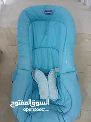  3 كرسي اطفال و جهاز تعقيم