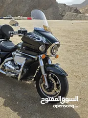  2 Kawasaki Vulcan Voyager 1700