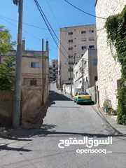  3 محل ايجار فارغ في موقع جميل