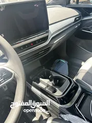  13 للبيع فولكس فاجن اي دي فور بيور بلص موديل 2021 لون ذهبي  VW ID4 crozz pure+ 2021 Gold color
