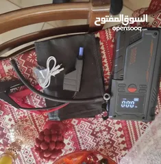  5 مكثف طاقة ( Jump starter ) لشحن بطارية السيارة بالإضافة إلى القدرة على نفخ العجال