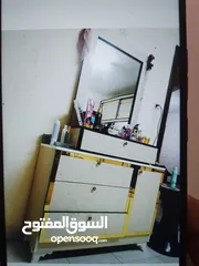  5 غرفة نوم بحالة الوكاله استخدام شهر واحد فقط سبب البيع السفر المستعجل