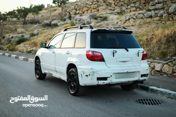 4 ميتسوبيشي اوتلاندر