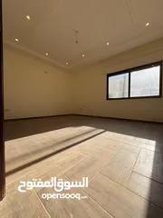  21 شقة جديدة لم تسكن بمساحة 300م