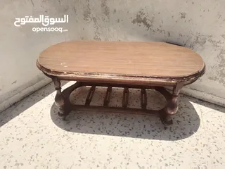  2 مورس للبيع مع طاولة وسط