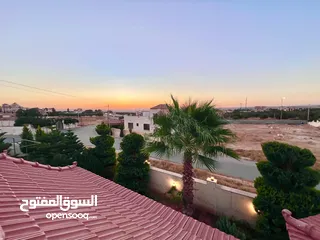  9 فيلا مميزه في منجا قرب طريق عمان مادبا