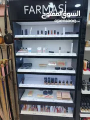  3 ديكور محل مكياج للبيع يسعر مغري جدا