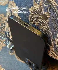  5 ايفون 15 برو ماكس   لون اسود ملكي   مساحة 256   بطارية 96    الجهاز مشفر مشفر مشف