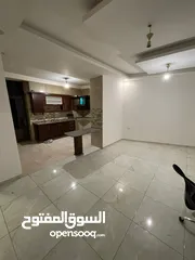  7 شقه طابق شبه أرضى سوبر ديلوكس مهويه بالكامل للإيجار في مرج الحمام دوار البكري باتجاه شارع الشجر