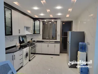  3 شقة مفروشة للإيجار