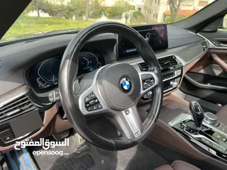  26 BMW 530e MKIT 2021