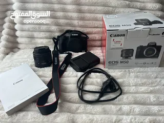  2 Canon mirrorless m50