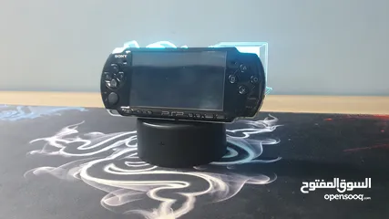  1 PSP 3000 معدل مع ألعاب