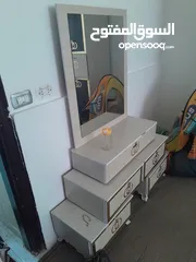  17 عفش  بيت للبيع كامل