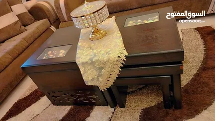  4 طقم كنب شبه جديد للبيع مع الطاوله السعر 175 دينار اربد..... ضاحيه الحسين