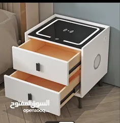  3 طاولة جانبية ذكية
