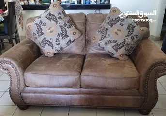  2 United furniture leather sofa(2+3) for sale!!!