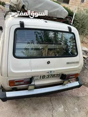  1 لادا نيفاموديل 1993