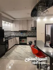 2 شقه فاخره للبيع من المالك مباشرة مفرشه فرش فاخر 280 متر عمر البناء سنتين