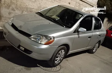  8 تويوتا ايكو 2001  سياره بحاله الوكاله  مرخصه