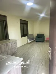  3 شقة غير مفروشة للايجار في الطيرة شارع الكرمل