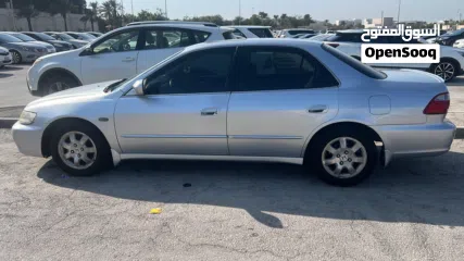  1 هوندا اكورد 2002