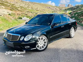  2 MERCEDES BENZ E200
