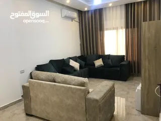  3 شقة راقية مفروشة للإيجار مقابل البوابة الشمالية - Modern furnished apartment for rent