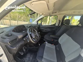  1 بيجو ريفتر 2022 للبيع