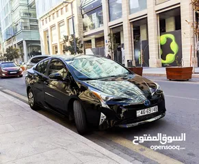  4 TOYOTA PRIUS HYBRID 2016 full loaded Persona