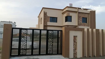  2 للبيع منزل جديد في ولاية صحم مقابل مركز الشرطة