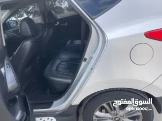  6 جب هونداي توسان 2014 دفع رباعي .هوك وصلة جر . فل اضافات بدون فتحة