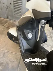 5 للبيع سكوتر Kymco Agility 16+ 200i موديل 2022 – شبه جديد بحالة ممتازة ومسافة قليلة جدًا