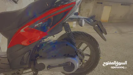  1 قطع ابريليا