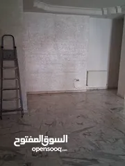  4 شقة فارغة - شارع مكة - 3نوم 1ماستر - 235م - قرب الخدمات العامة - موقع هادئ ومميز