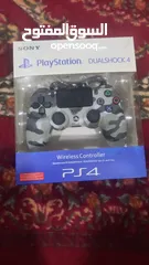  2 جوستك ps4 برو جديده ما مستخدمه ب 35 وبيها مجال