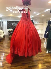 1 فستان احمر ملكي