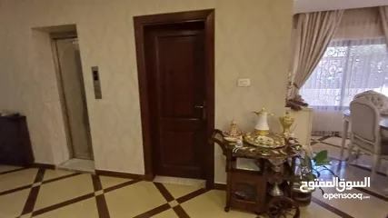  5 فيلا فاخرة في-عبدون-خمس غرف بمصعد داخلي وموقع مميز (ID# : 6871)